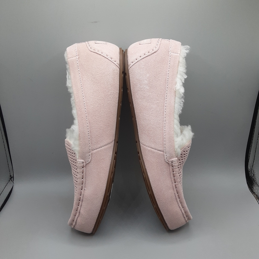 Pink Slippers - Picture 4 of 12